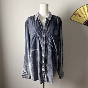 pilcro anthropologie hadley purple relaxed velvet buttondown shirt blouse